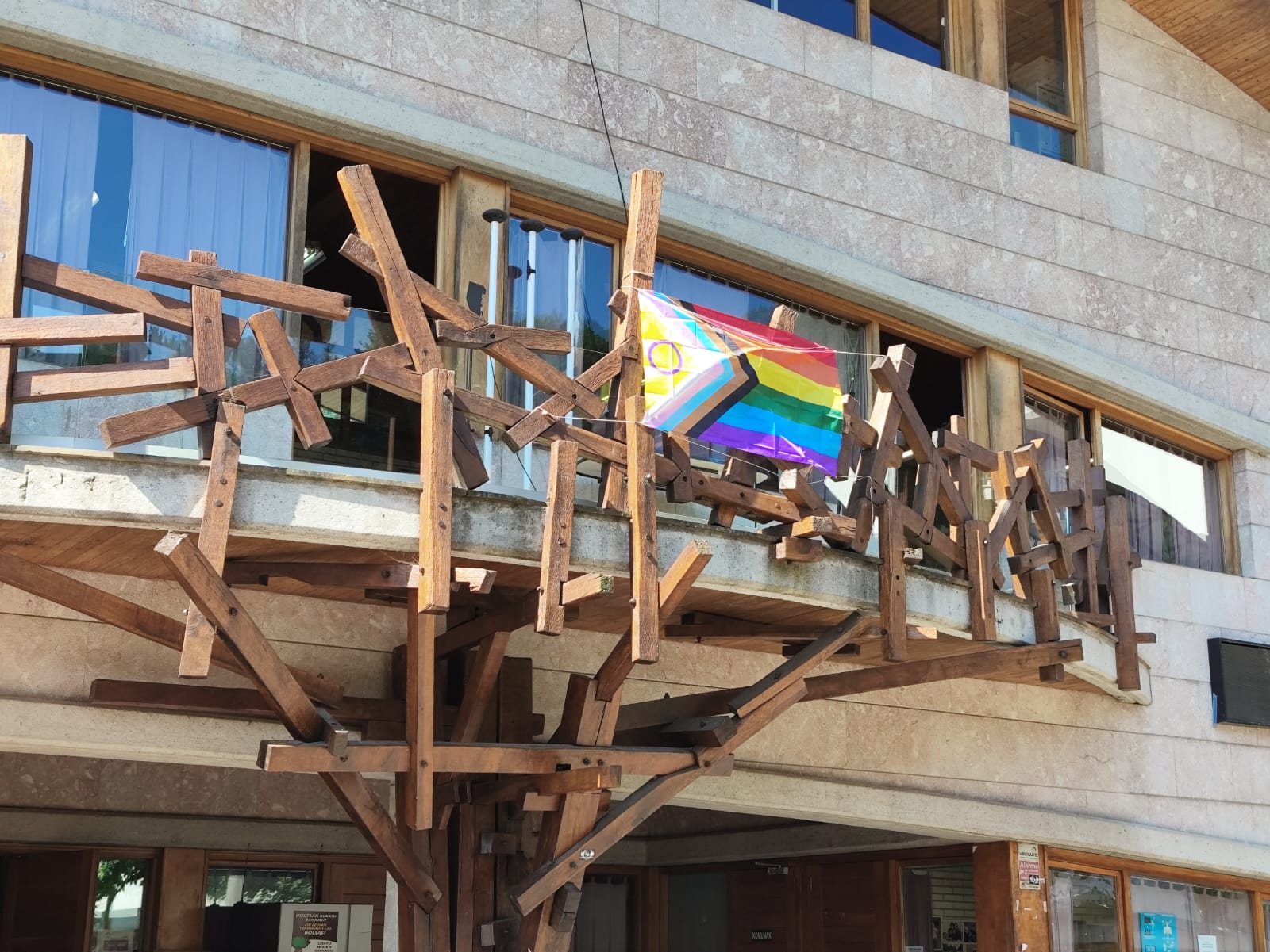 Ekainak 28: LGTBI+ kolektiboaren Sexu Askapenaren eta Harrotasunaren Nazioarteko Eguna