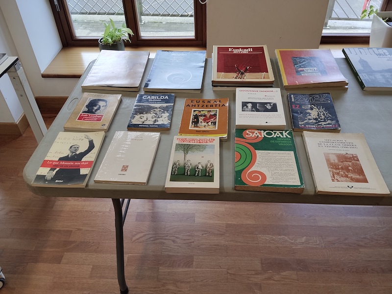 "Euskal Herriko memoria eta historia" erakusketa udaletxean