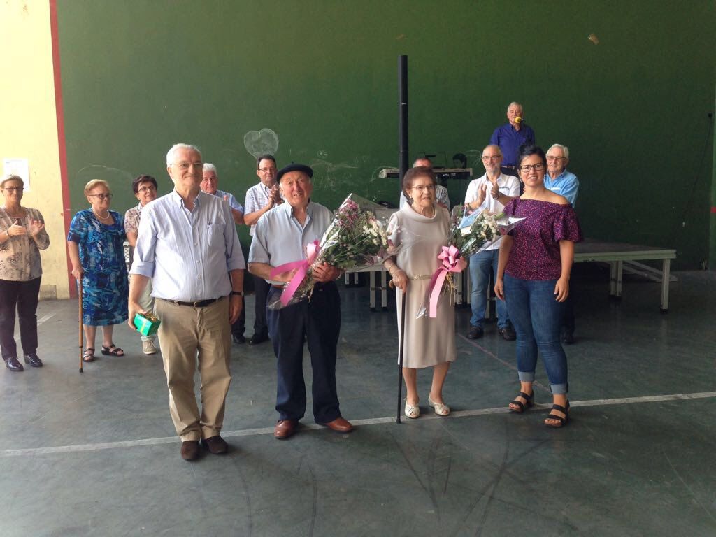 Ibilaldi neurtua, bazkaria eta ekintza gehiago jubilatuen astean