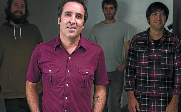 Larunbatean, Joseba Irazoki eta Lagunak + Xabier San Sebastian Herri Antzokian