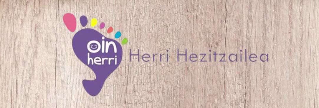 Herri hezitzaileen sarera batu da Legorreta