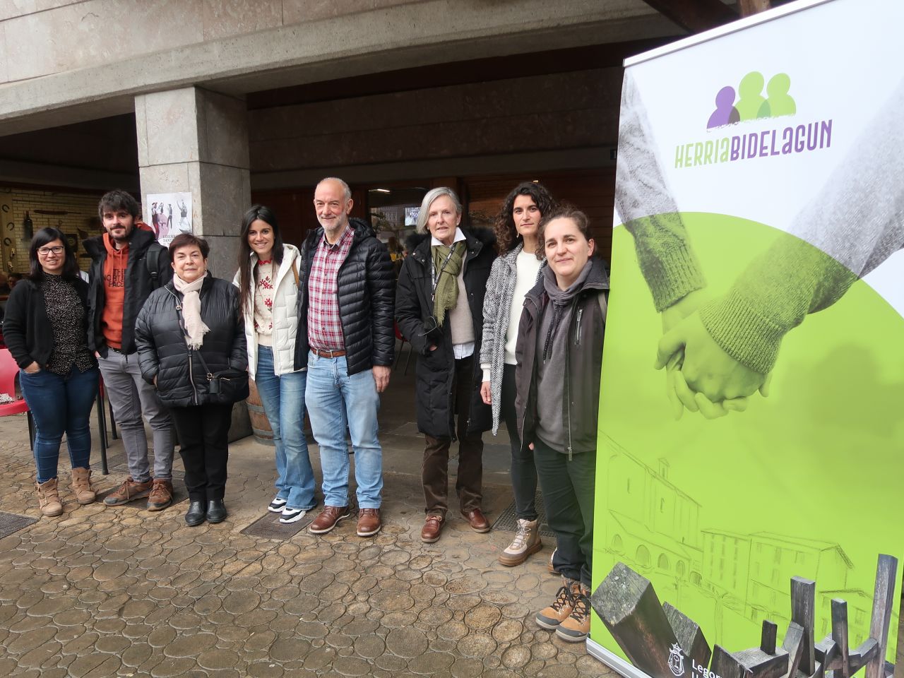 Herria Bidelagun programa aurkeztu du udalak, bakardadeari aurre egiteko