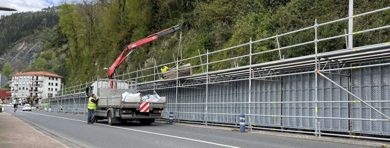 Tunel bat jarri du aldundiak bidegorrian, oinezkoak babesteko