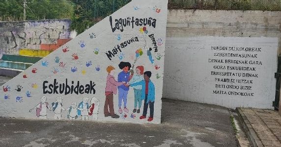 Ugaro eskolan egindako proiektu baten aurkezpena izango da asteazkenean, antzokian