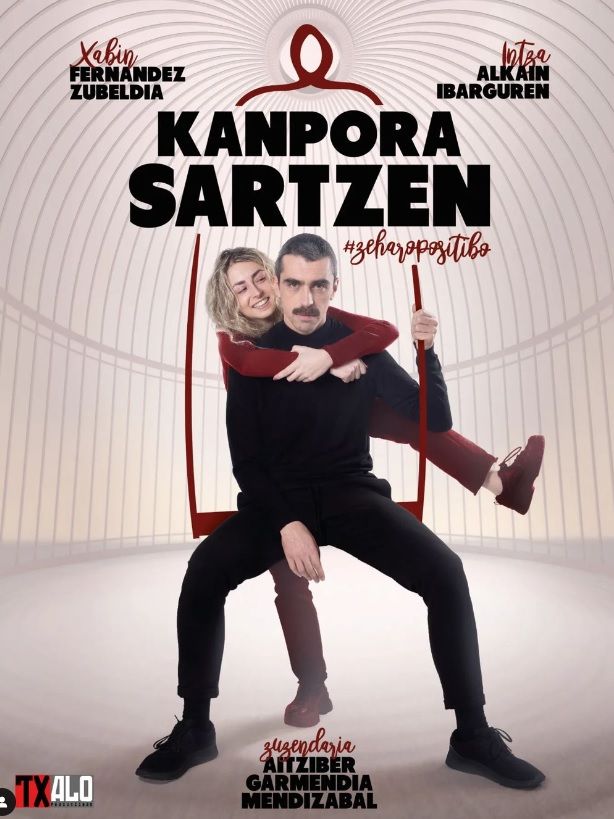 'Kanpora sartzen' antzezlanerako sarrerak salgai udaletxean eta liburutegian