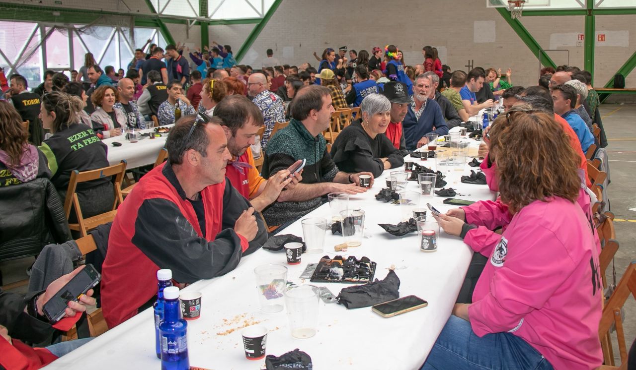 A la venta los tickets para la cena y comida de fiestas