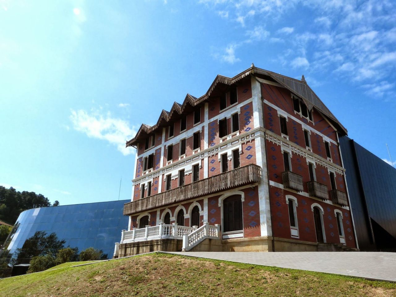 Aldaieta elkarteko jubilatuak, Balentziaga museora