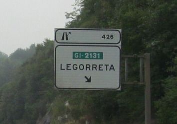 Igande goizean, autobia itxita